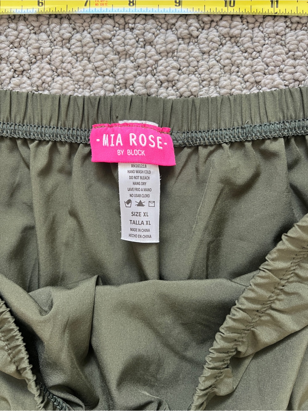 Olive Green Halter Jumper Jumpsuit w cargo pockets, cinched waist & ankles XL - Picture 2 of 7